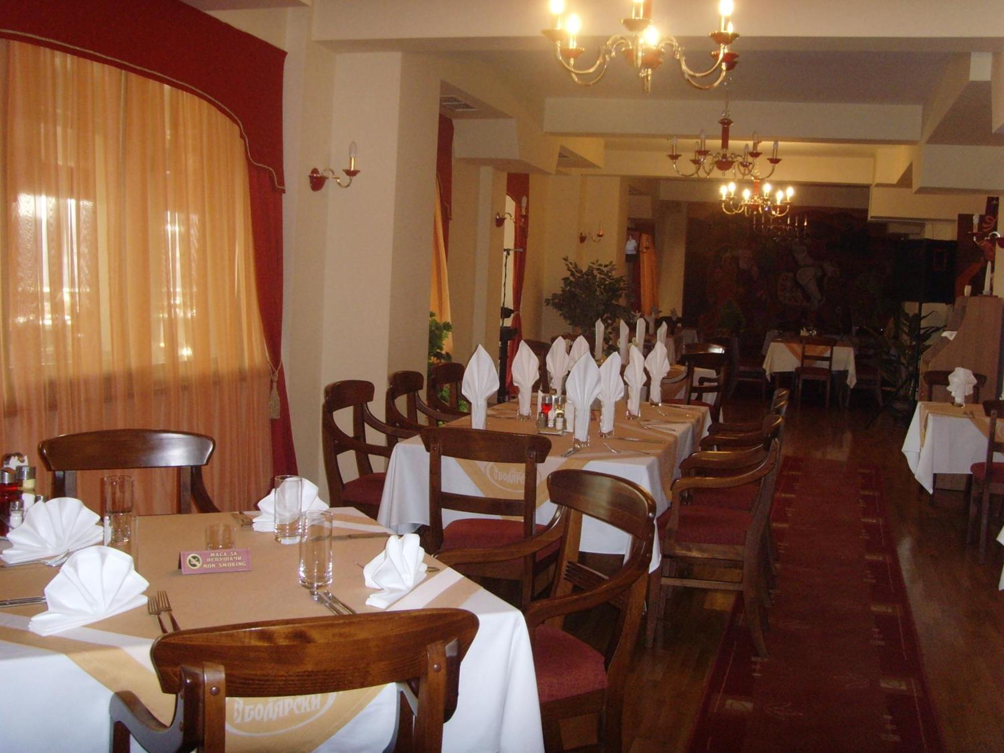 Meridian Hotel Bolyarski Veliko Tarnovo Exterior photo