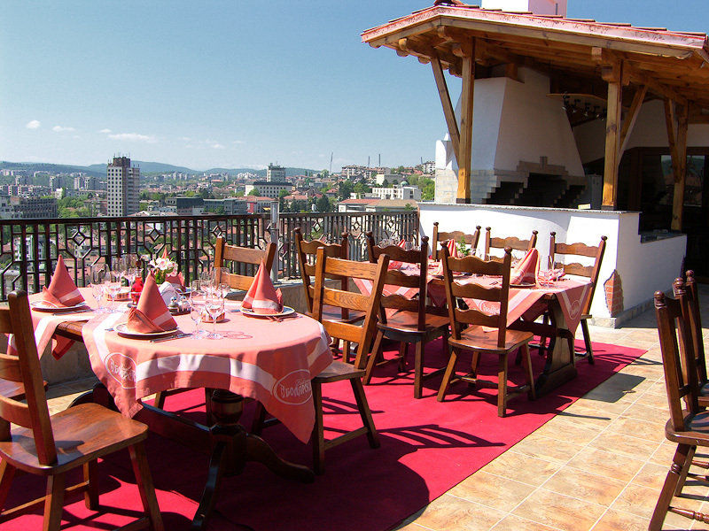 Meridian Hotel Bolyarski Veliko Tarnovo Exterior photo